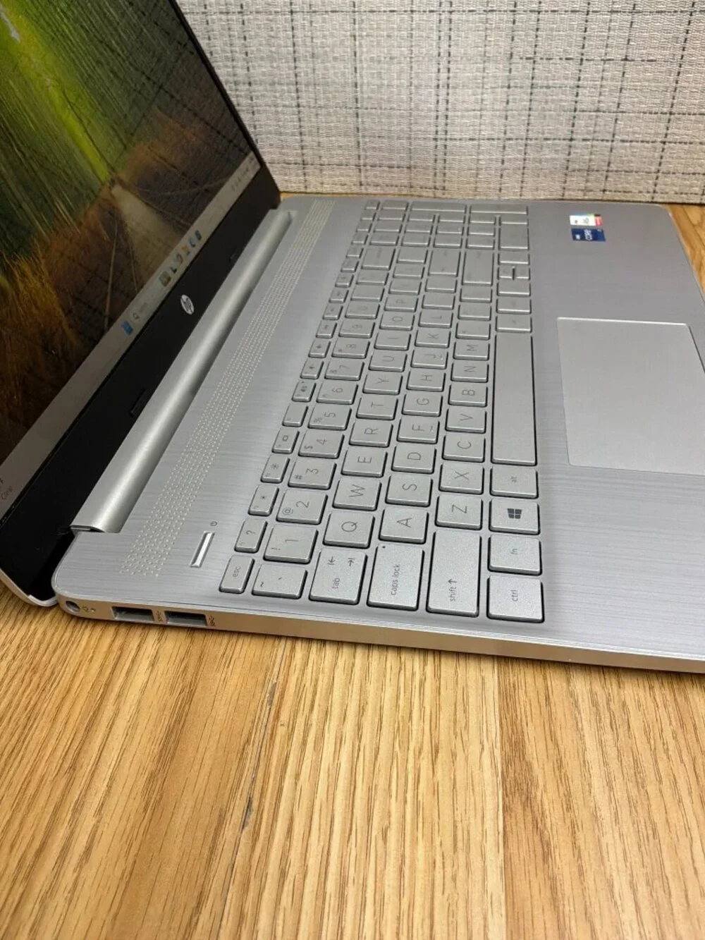 HP Laptop 15-dy2xxx 15.6